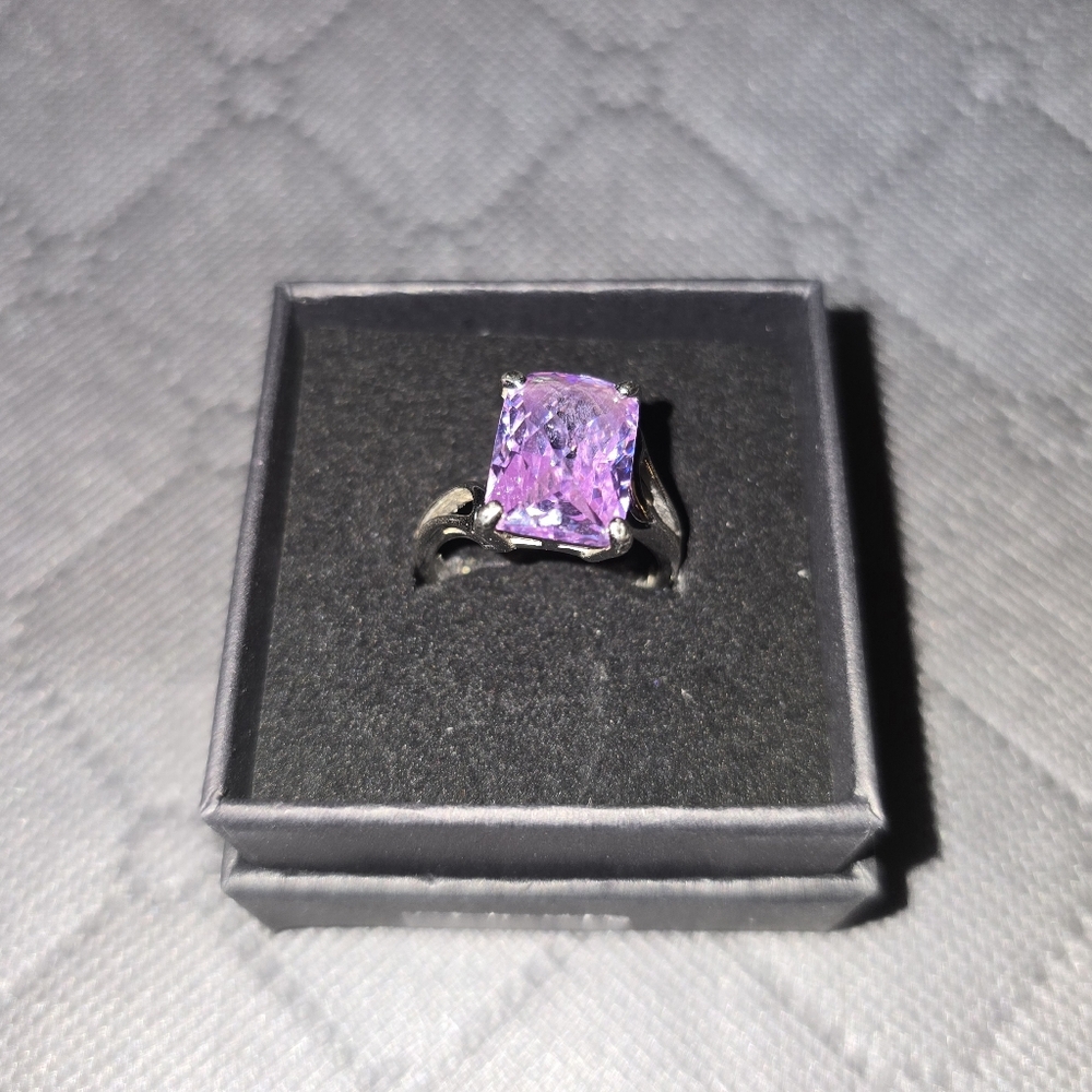 Elegant Purple Gemstone Ring